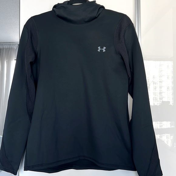 Under Armour Tops - UnderArmour Cold Weather Hoodie
